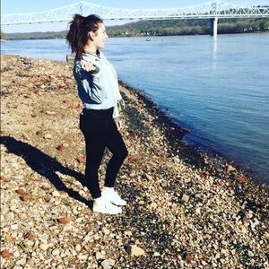 Meet your Posher, Becky