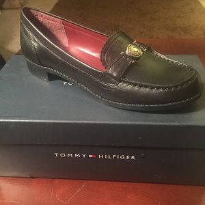 Tommy Hilfiger women's loafers