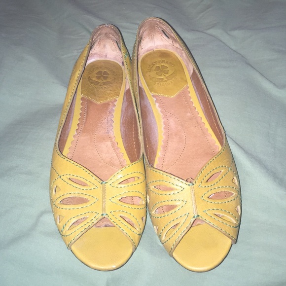 Lucky brand leather flats