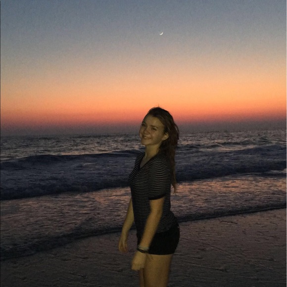 Meet your Posher, Bella - Picture 4 of 4