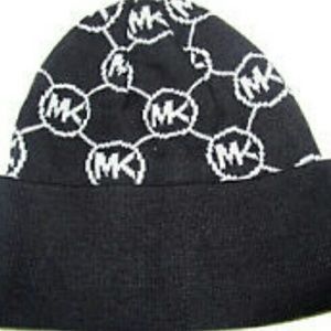 Michael kors gray beanie