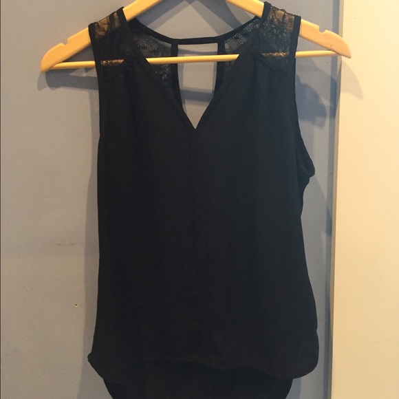 Lacy Banana Republic top