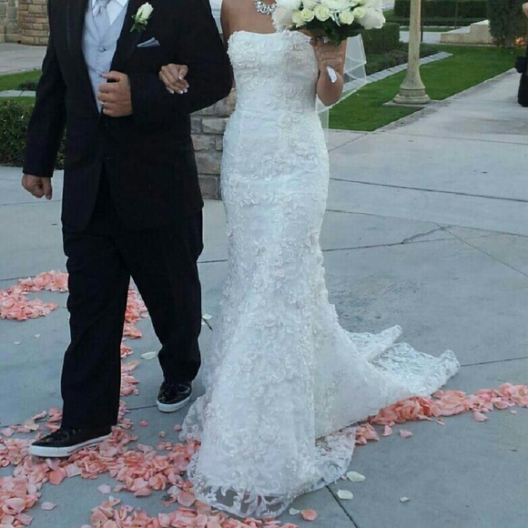 Oleg cassini wedding dress