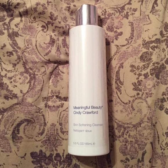 Cindy Crawford cleanser