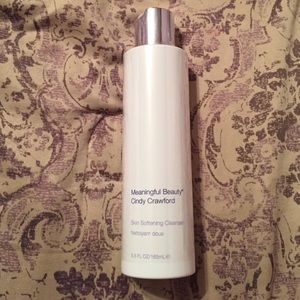 Cindy Crawford cleanser