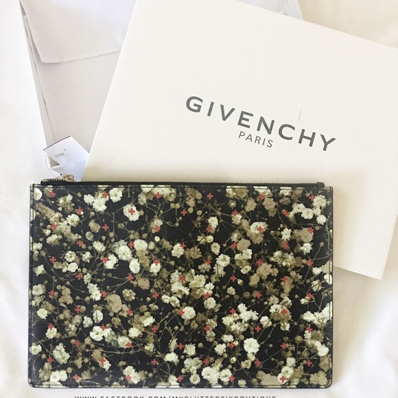 Givenchy Handbags - ❌SOLD❌