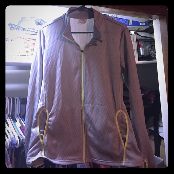 Light workout jacket - Picture 1 of 1