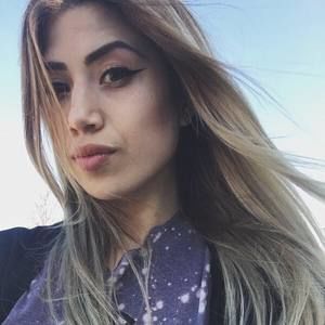 Meet your Posher, Jaymee