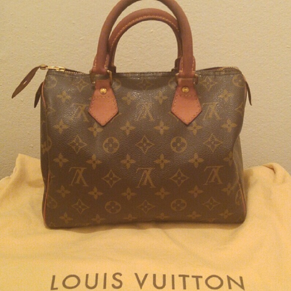 Louis Vuitton Handbags - HUGE SALE!! AUTHENTIC LOUIS VUITTON SPEEDY 25