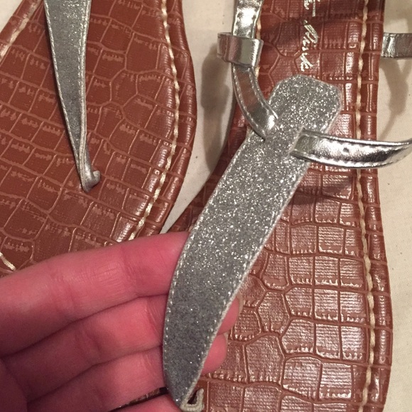 Celebrity Pink Sandals Size 7. Worn once. - Picture 2 of 2