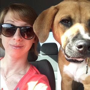 Meet your Posher, Carly