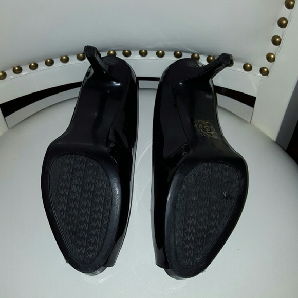 Shoes - Picture 3 of 3