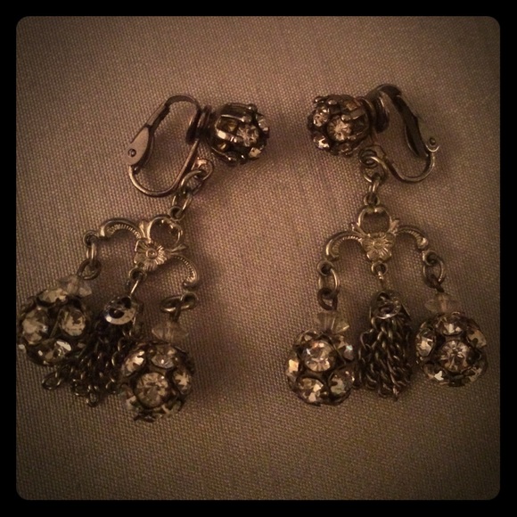 Vintage sparkly dangle earrings