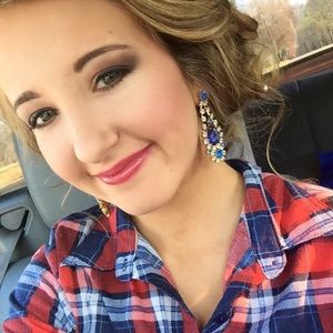 Meet your Posher, Hope