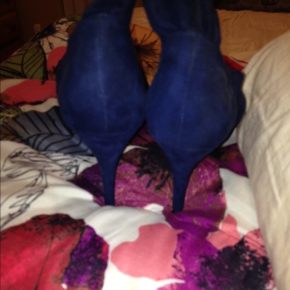 Navy Carlos Santana open toe suede - Picture 2 of 2