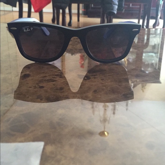 Ray ban Polarized wayfayers ! Brand new never used