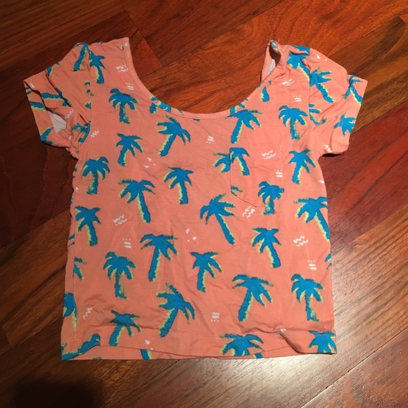 Pom tree crop top