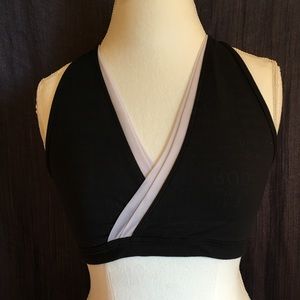 Lululemon sports bra size 8
