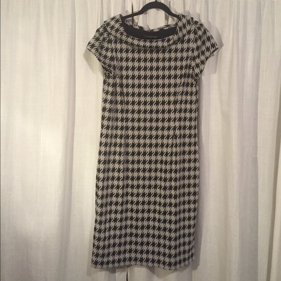 Designer dress in great condition! 👗👗👗