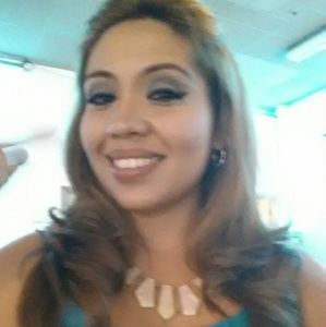 Meet your Posher, Vanessa