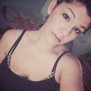 Meet your Posher, Adrena