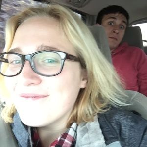 Meet your Posher, Rebecca