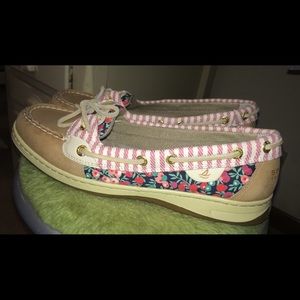 Limited edition sperrys!!!