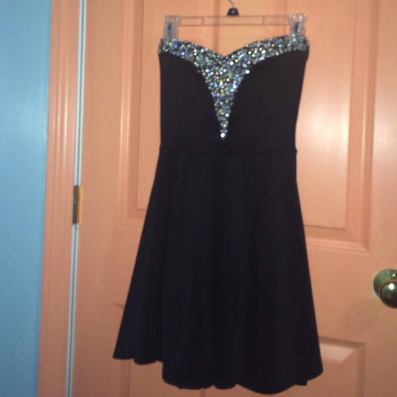 Black Strapless Fit and Flare Skater Dress-Small