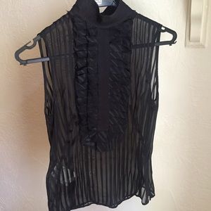 The prettiest Hugo boss blouse 100% silk