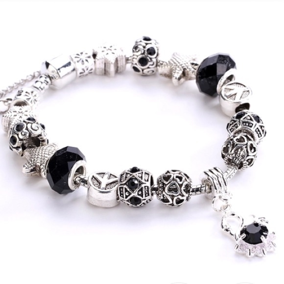 Bracelets - Picture 3 of 4