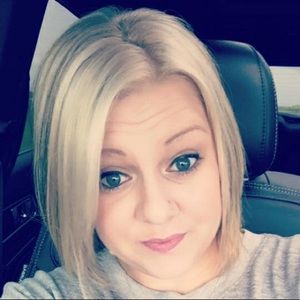 Meet your Posher, Chrystal