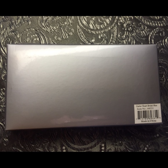 Something Blue Bridal Garter - Picture 2 of 2