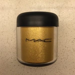MAC Cosmetics Pigment Golden Lemon