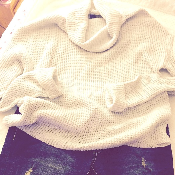 Sweater -NWT