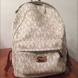 Michael Kors BP!! CLOSEOUT SALE!! 1 HOUR LEFT 🎉