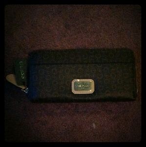 Guess wallet