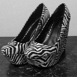 Zebra Wedge