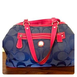 Coach, shoulder duffle