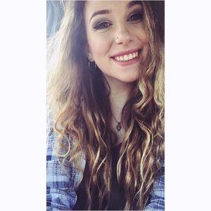 Meet your Posher, Jacey