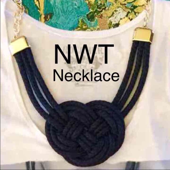 Black light weight Necklace