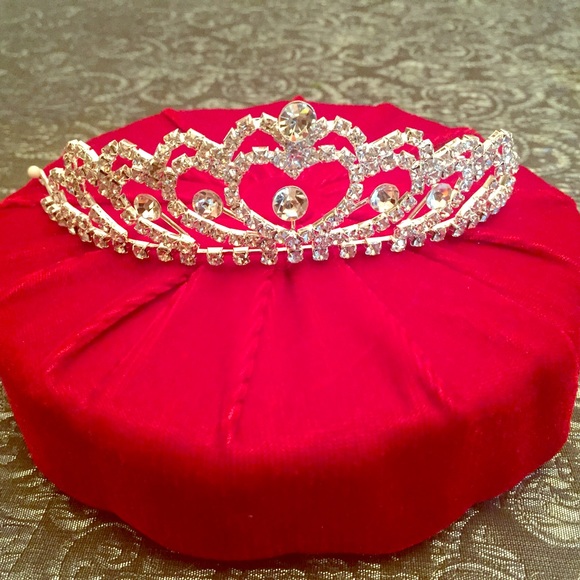 Queen of Hearts Rhinestone Tiara
