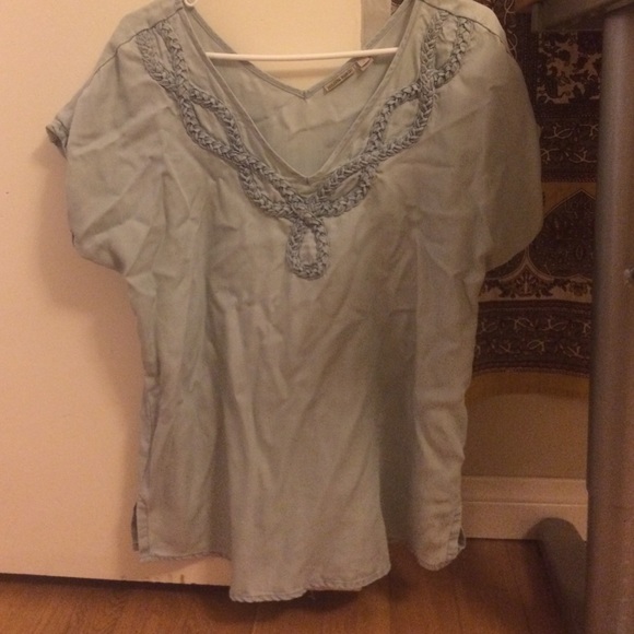 Anthropologie  Chambray t shirt