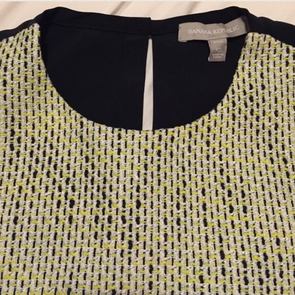 ⚡️SALE⚡️Banana Republic Tweed Front Tee - Picture 4 of 4