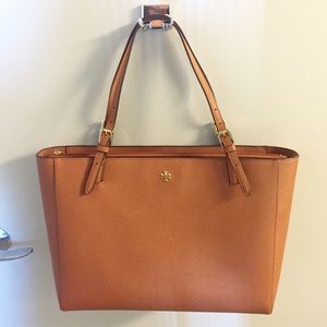 *Sold* Tory Burch York Buckle Tote, Luggage