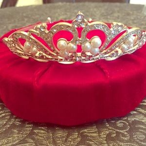 Rhinestone Pearl Tiara
