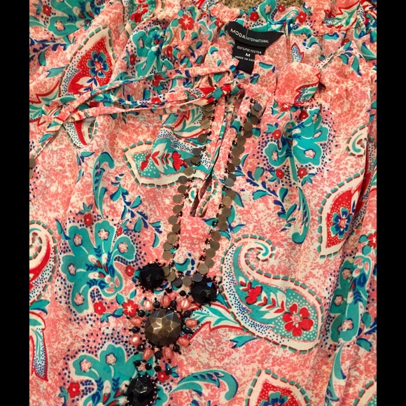 Off-the-Shoulder Boho Blouse - Picture 3 of 4