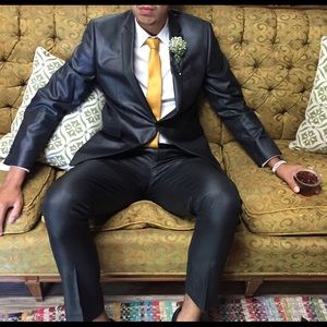 Men's Dark grey Kenneth Cole slim suit