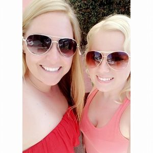 Meet your Posher, Amber