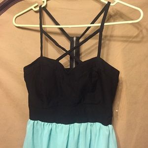 Size 9 - High Low Dress 😍👗