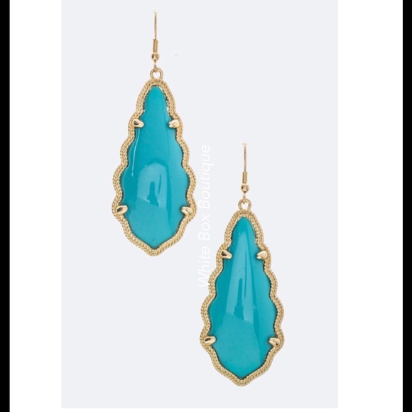 SOLD OUT SALE💥Turquoise Resin Teardrop Earrings - Picture 4 of 4